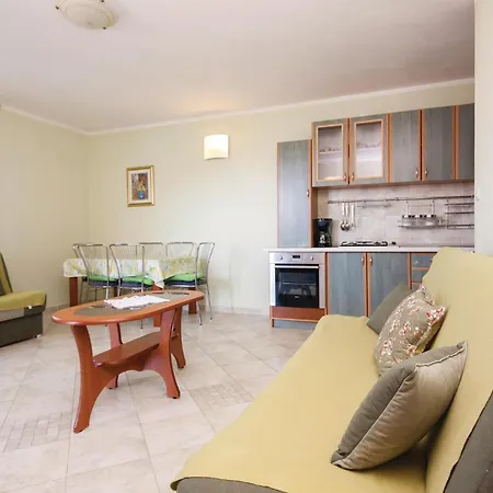 Lovely In Zatoglav With Kitchen Apartment Podglavica